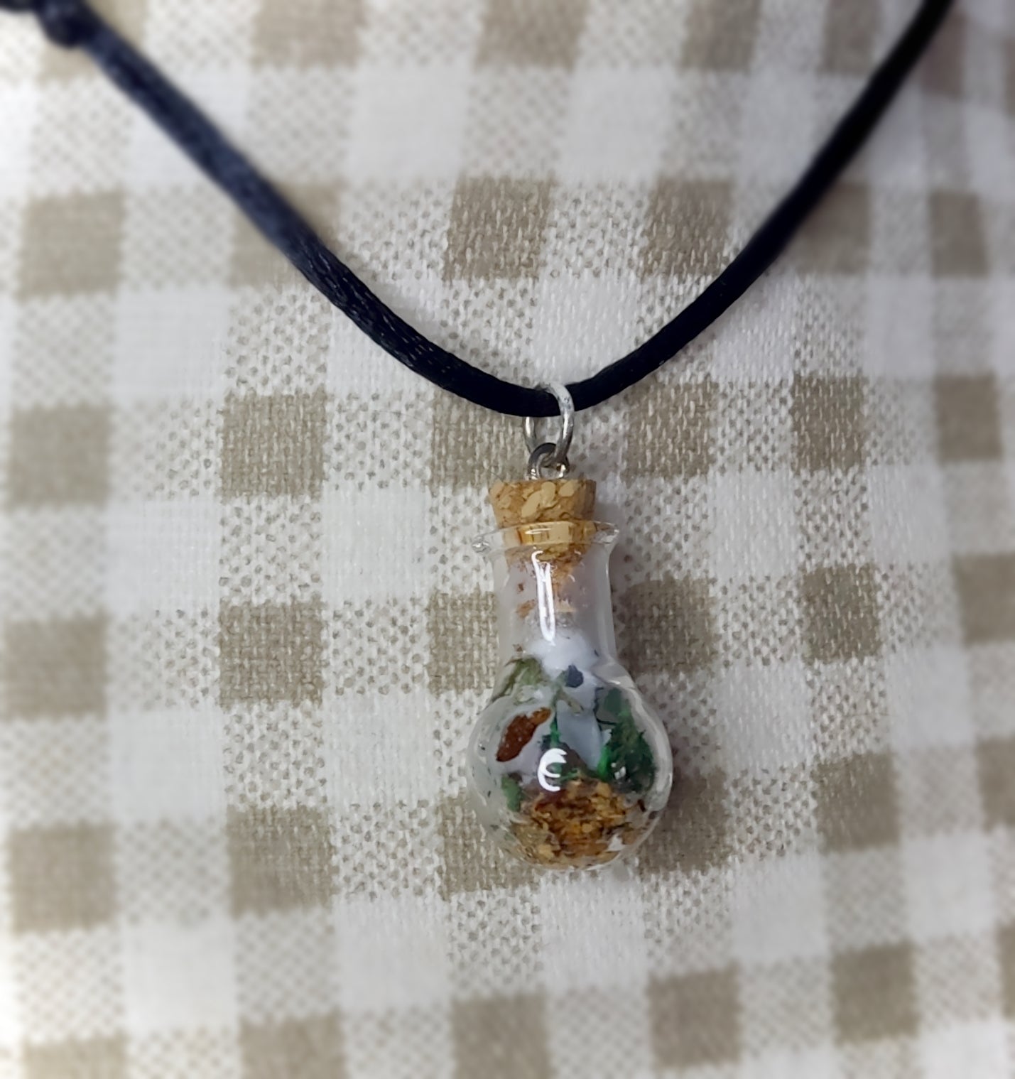 Collares. KODAMA, Bosque encantado