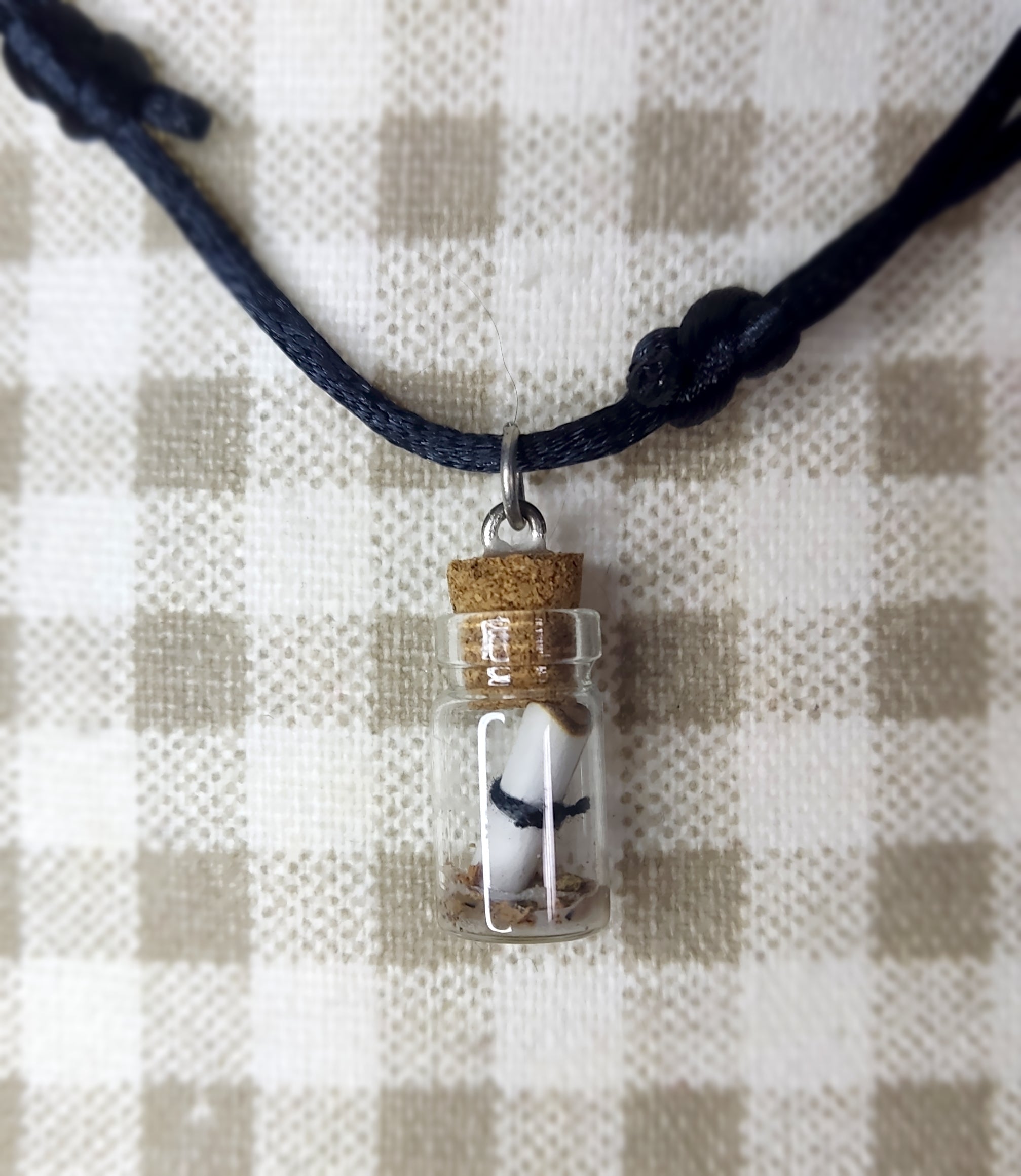 Collares. KODAMA, Bosque encantado